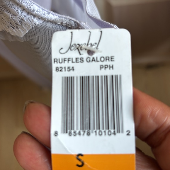 LINGERIE SET NWT Jezebel Chemise and bikini - Picture 3 of 16